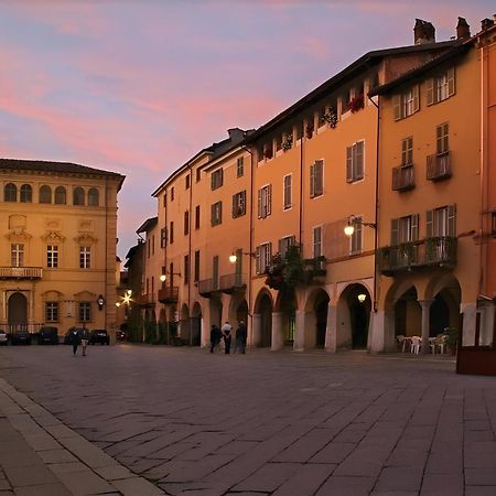 Centro Storico Luminoso Spazio Al Piazzo Biella Dış mekan fotoğraf